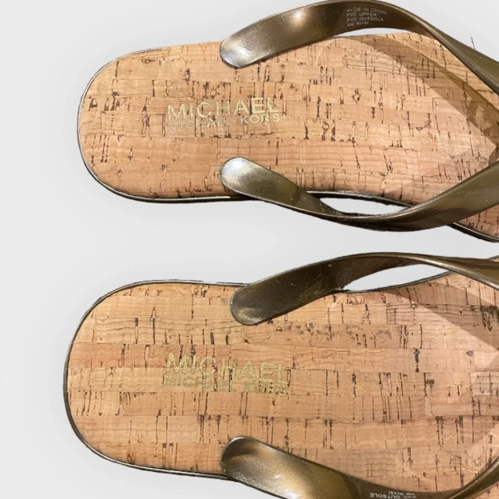 ❄️ 5/$25 Michael Kors Jet‎ Set Cork Flip Flops Size 6
